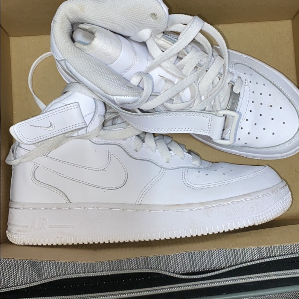 Kids size 5.5 Nike Air Force 1s